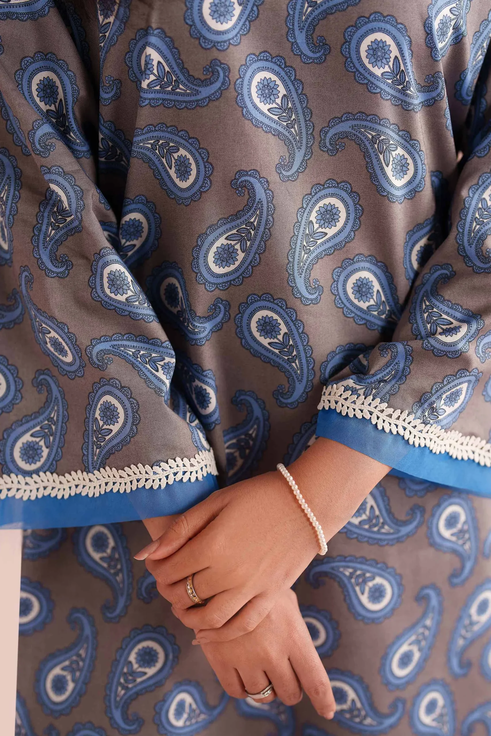 2 Piece - Printed Suit - PE26-182