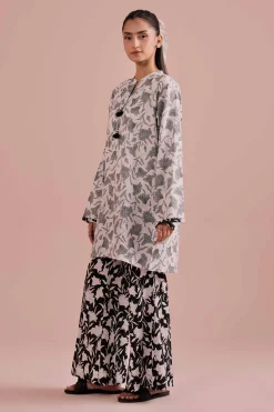 2 Piece - Printed Suit - PE26-191