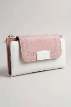 Pink Wallet-446652105