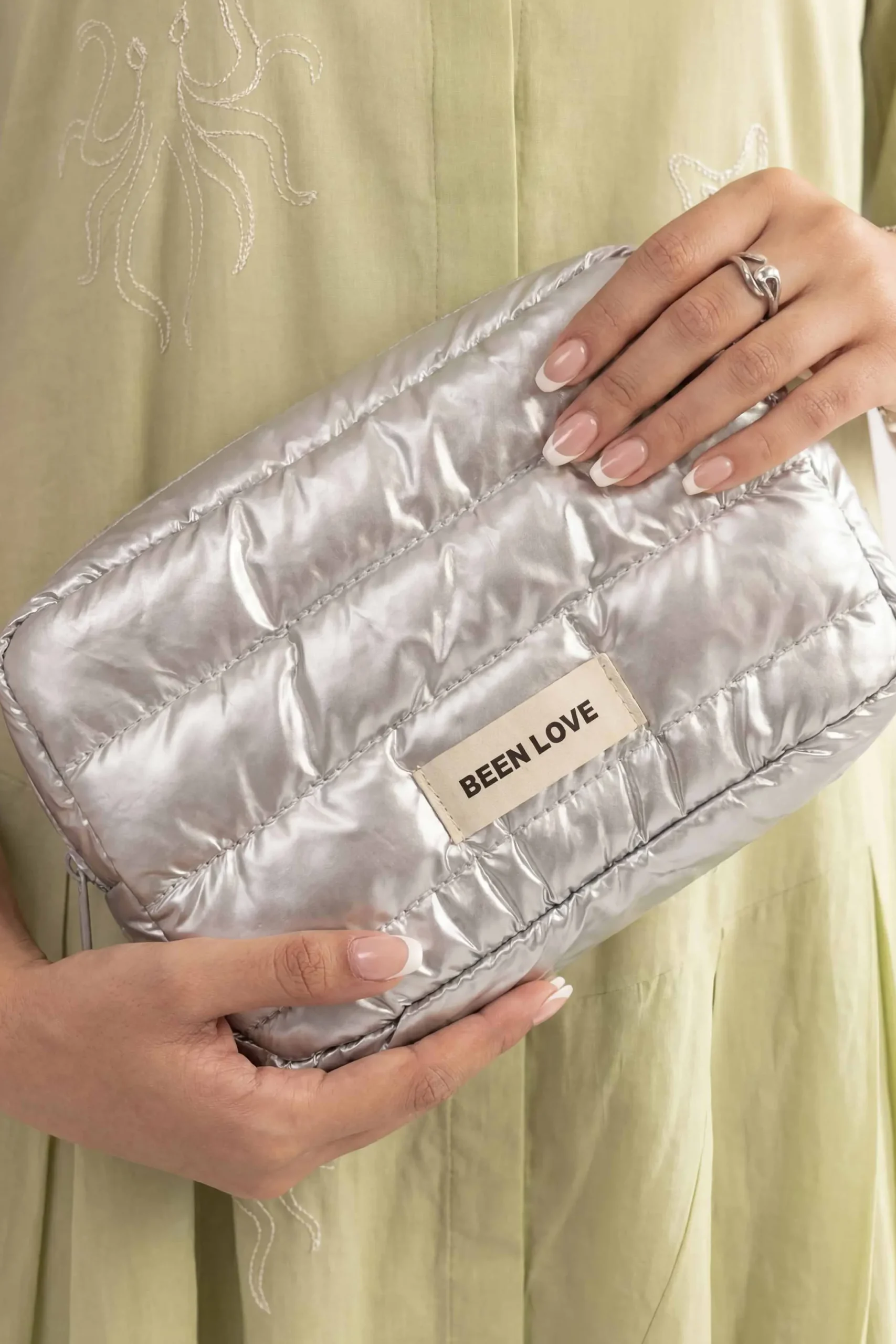 Silver Vanity Bag-448332120