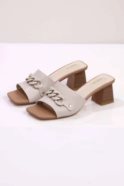 White Wedge-442972912